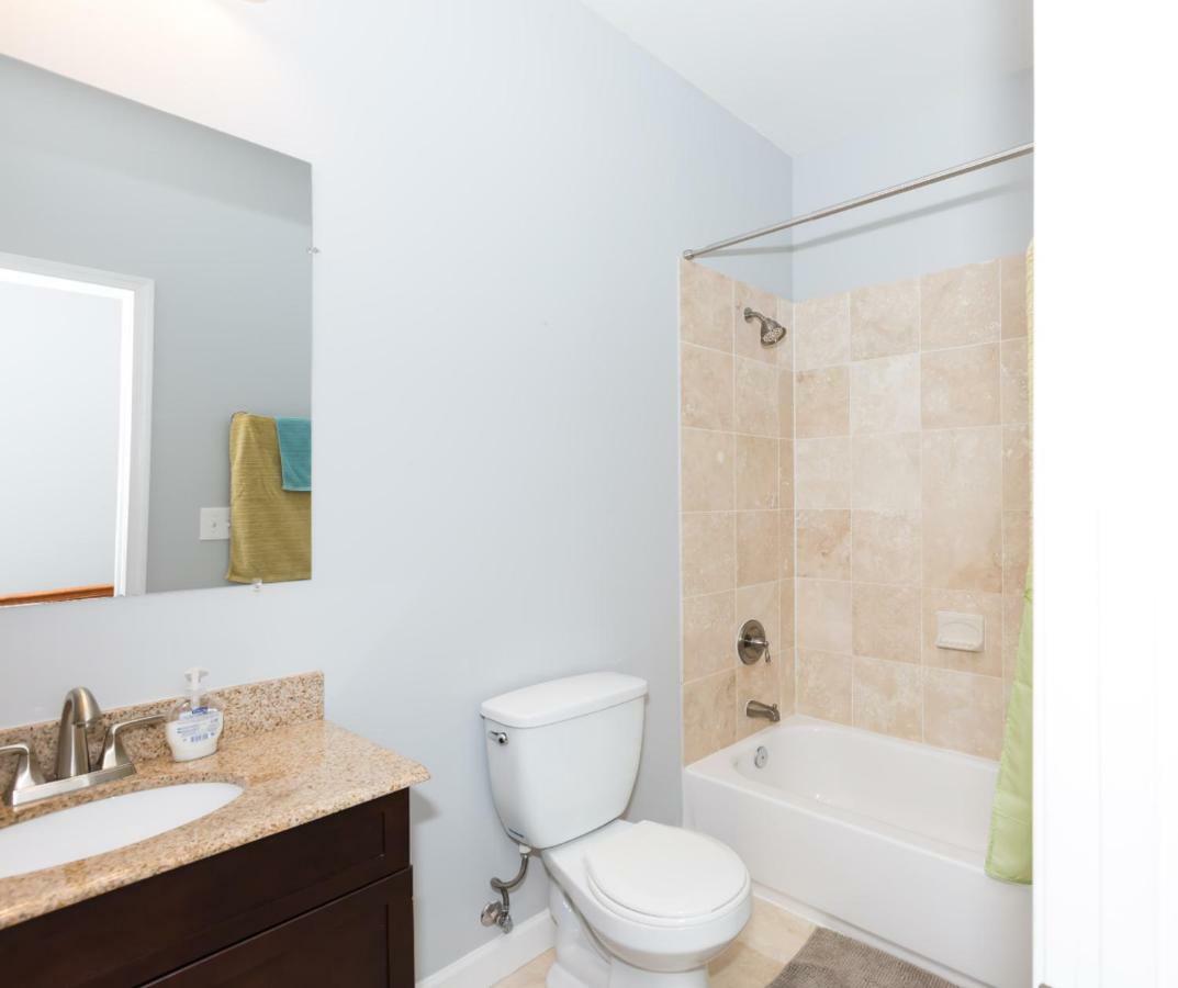 Steps To Convention Center, Downtown Dc, And Metro Station: Private And Comfortable Bedroom/bathroom