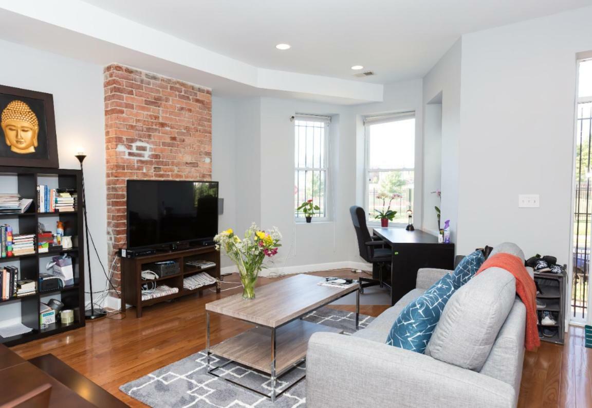 Privat bolig Steps To Convention Center, Downtown Dc, And Metro Station: Private And Comfortable Bedroom/bathroom *