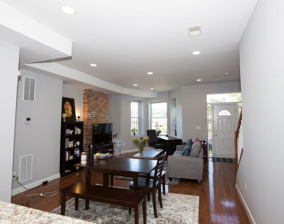 Steps To Convention Center, Downtown Dc, And Metro Station: Private And Comfortable Bedroom/bathroom * Washington